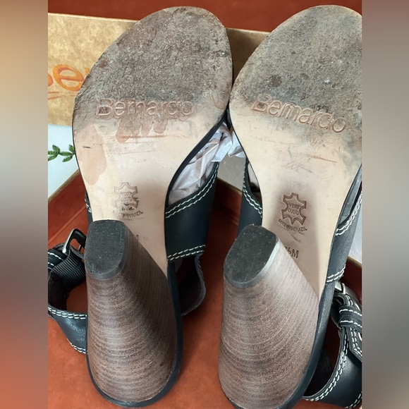 Ladies Bernardo Leather Sandals - Picture 3 of 13